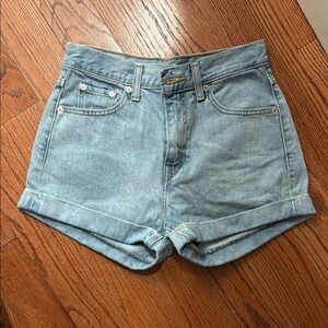 Levi’s Cuffed Denim Women's Shorts 26